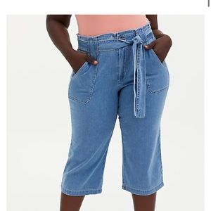 Torrid Retro Capri